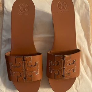 Brown Tory Burch sandals 9.5